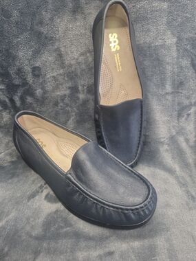 SAS Simplify Navy Women's Shoe size 12 WWMade In USA Of Global Materials